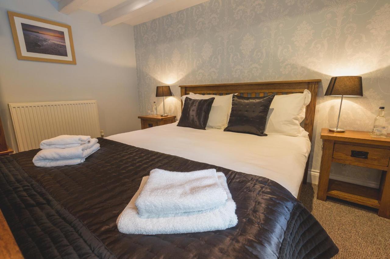 The Cambrian Inn Solva Exterior foto